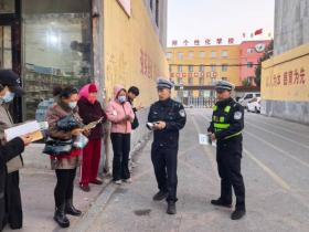 梨树交警深入学校开展“一盔一带”交通安全宣传活动
