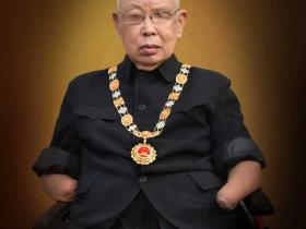 永不退场的战士——朱彦夫