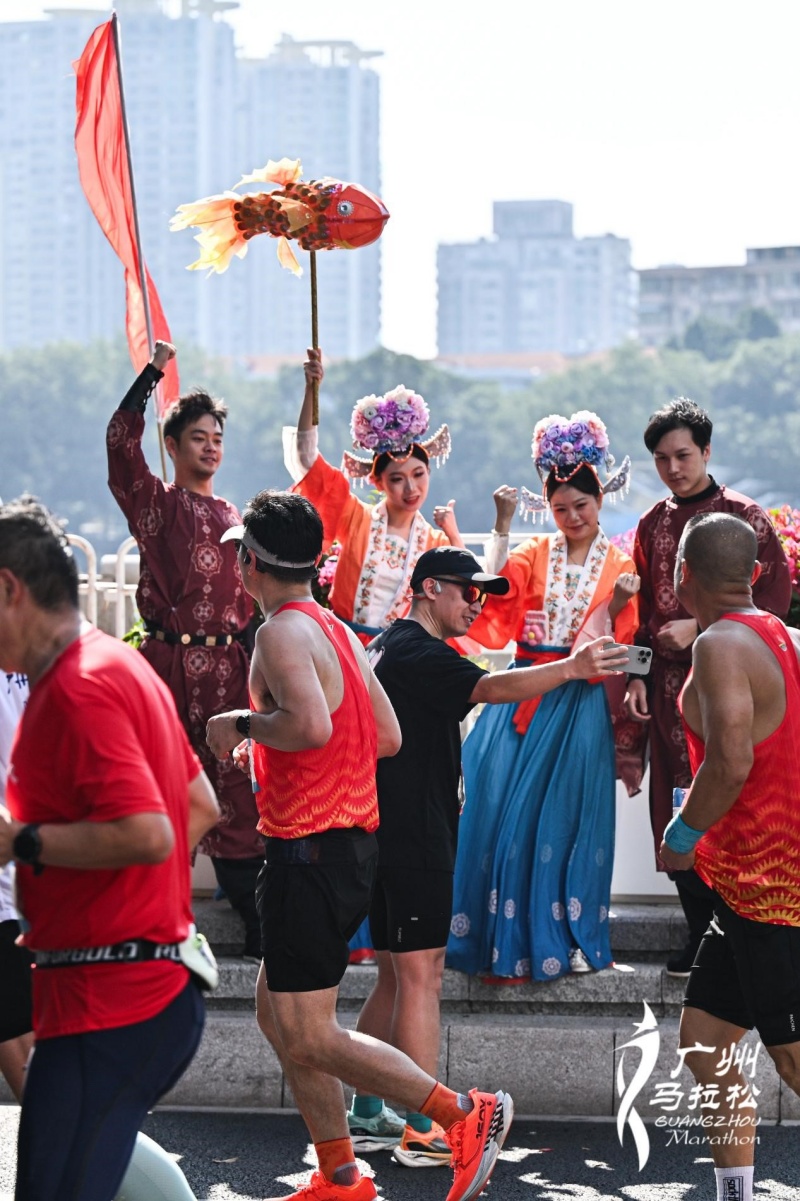 活力湾区、奔跑广马 | 广汽丰田·2025广州马拉松赛圆满举办-图片2