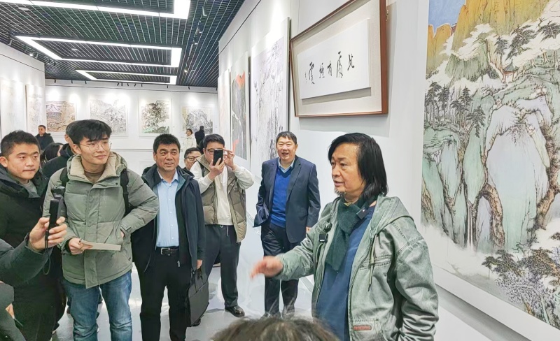 “此处有烟霞”雁庐艺术·北京逸真画院 “逸真心”公益作品展在临朐县开幕-图片4