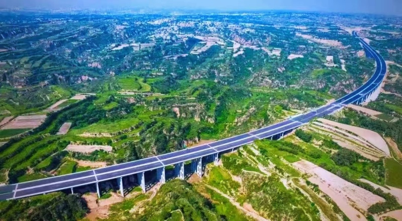 沁伊、济新 高速公路今起通车