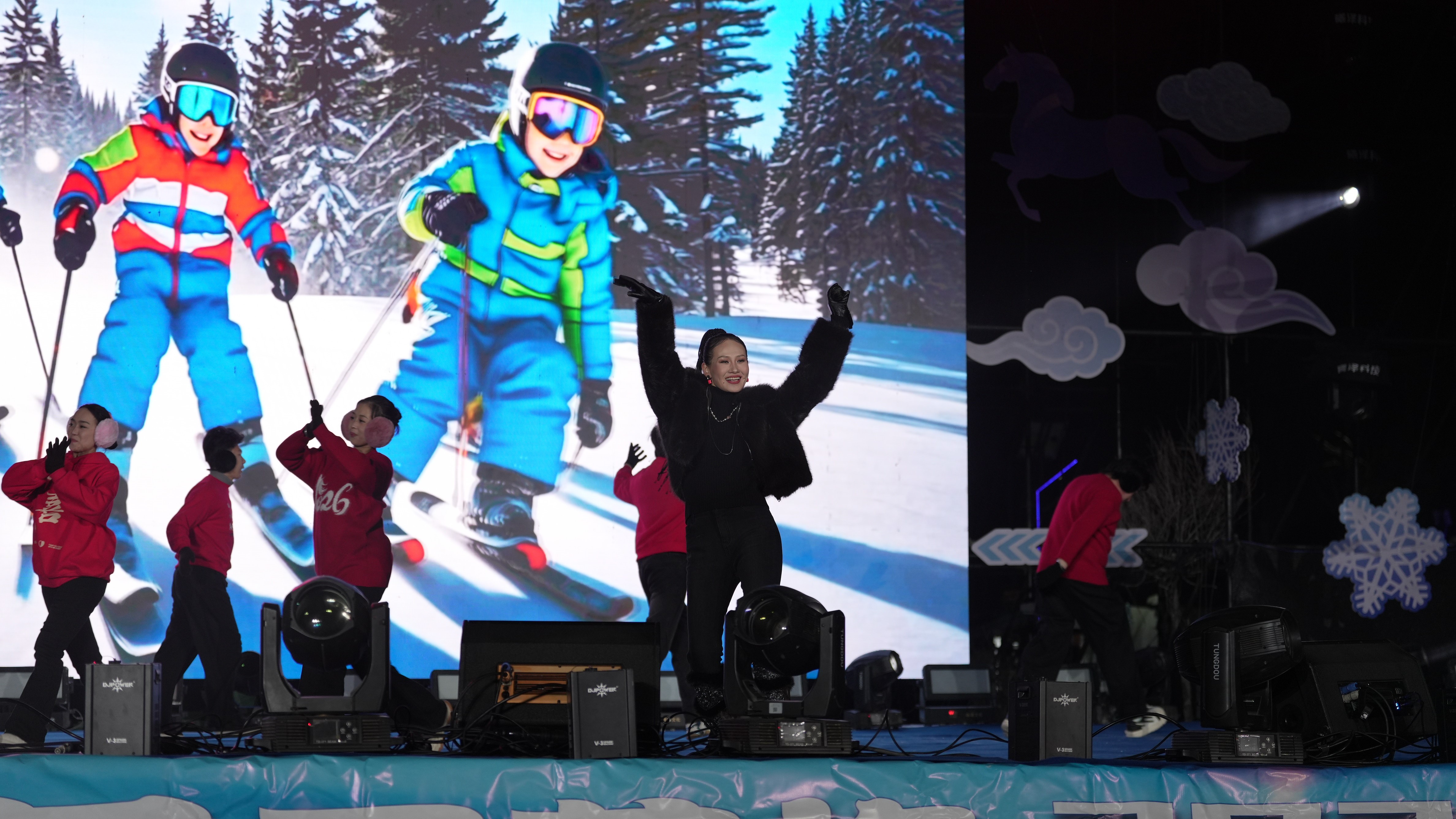 冰雪与草原共舞，欢乐正蓝旗点燃冬季热情 ——2026浑善达克冰雪季盛大启幕-图片7